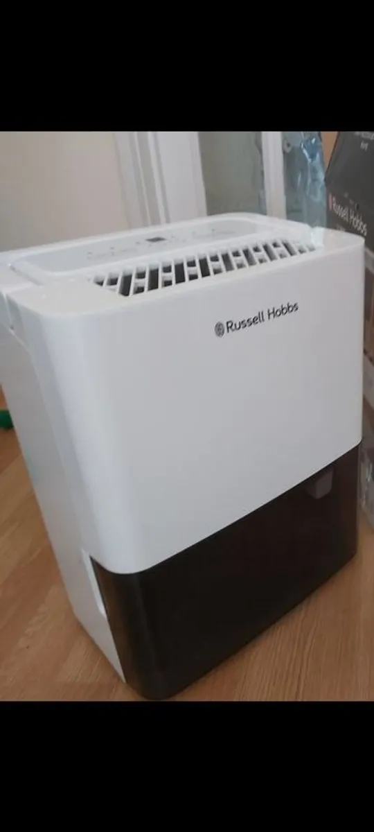 Russel Hobbs dehumidifier  10 litre - Image 1