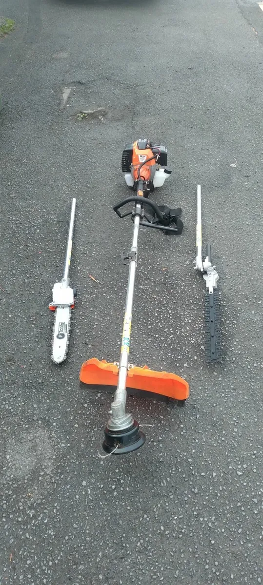 3 in grass strimmers 65cc only used 3times priced - Image 2