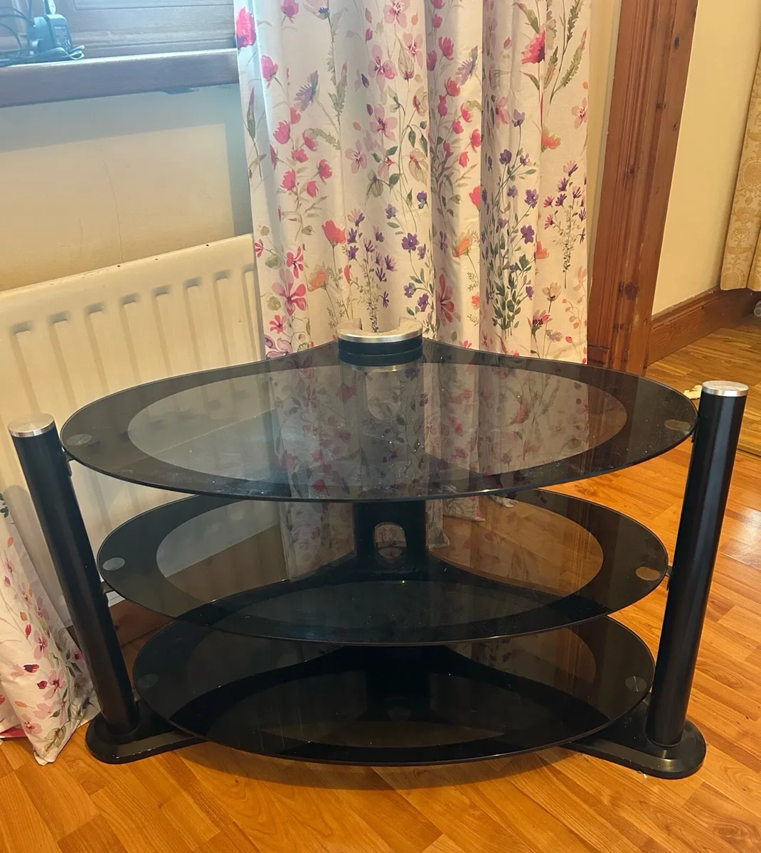 Tv stand