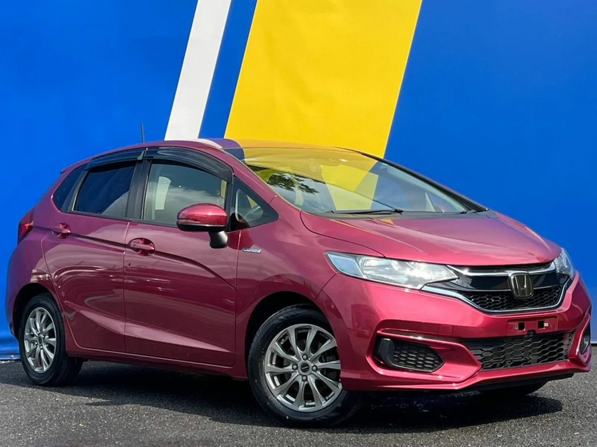 Honda Fit 1.5 HYBRID F-PACKAGE AUTO // ADAPTIVE CR - Image 1