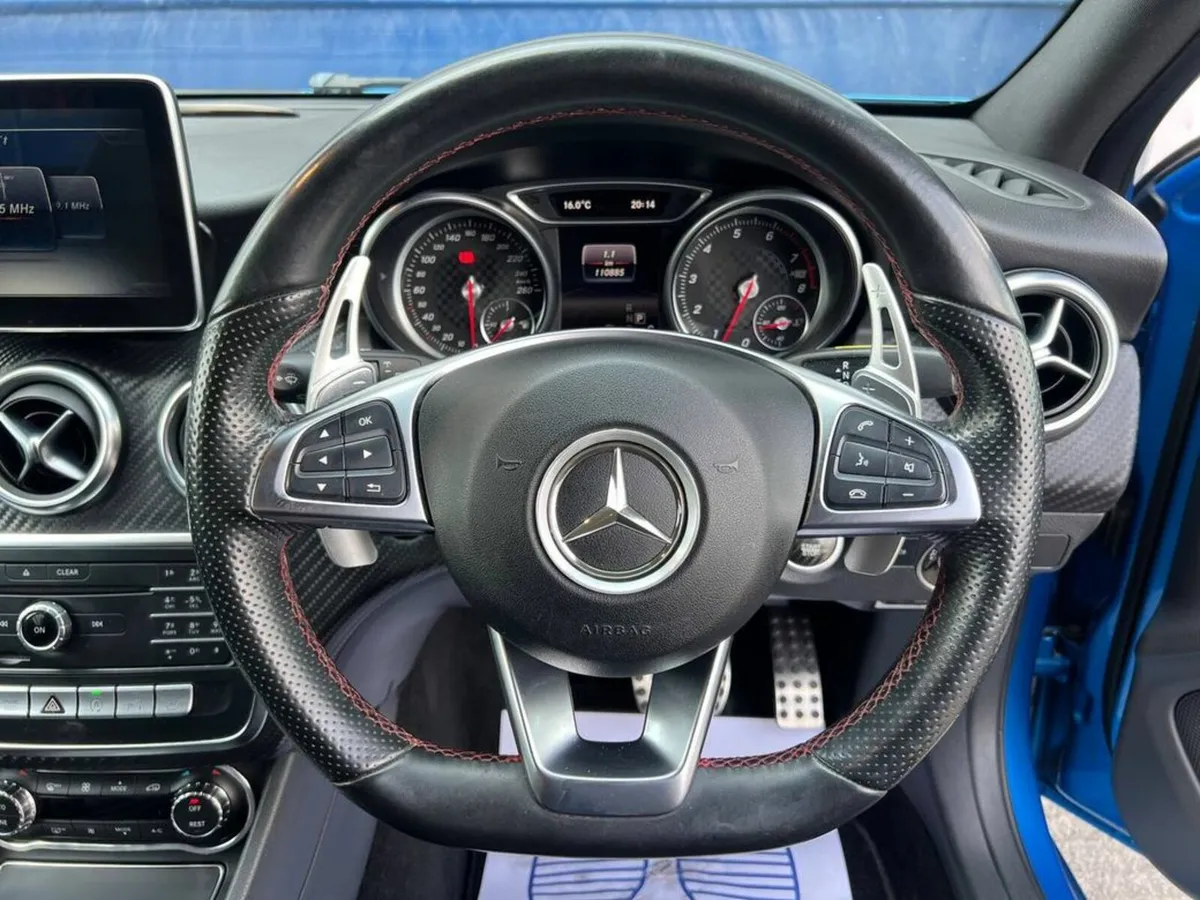 Mercedes-Benz A-Class A180 AMG-LINE 1.6 AUTO //18" - Image 4