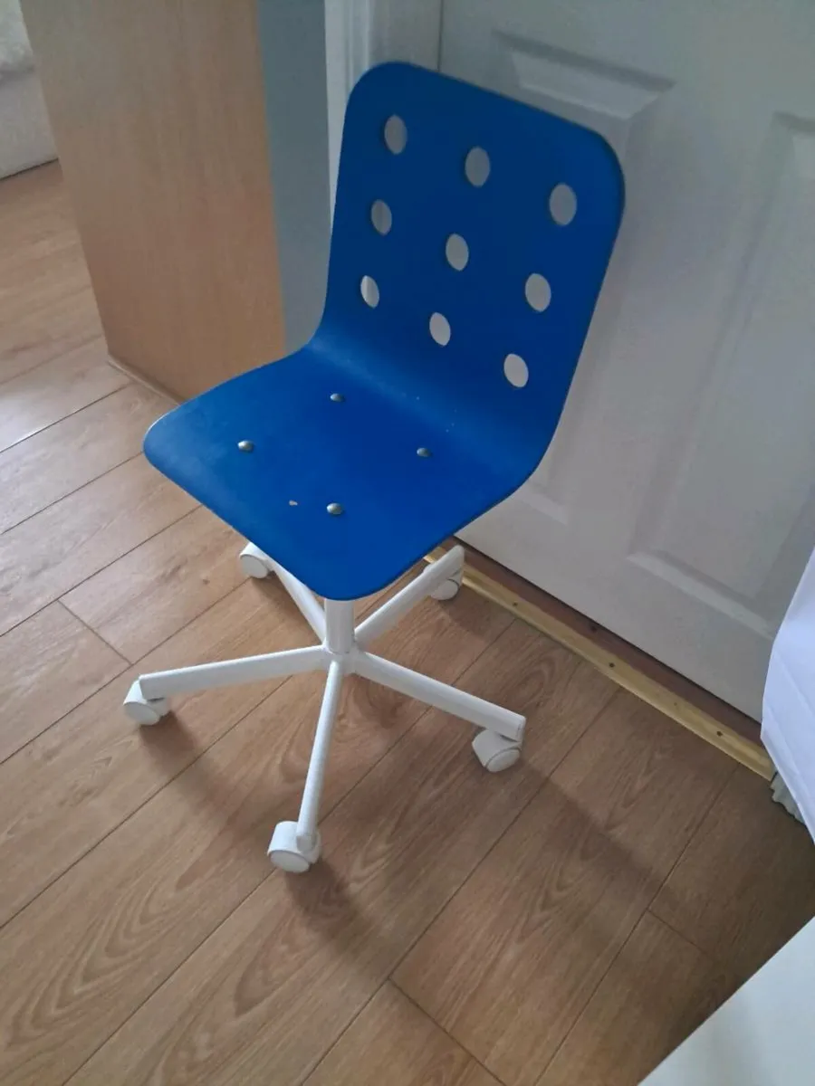 Childs Chair - Image 2