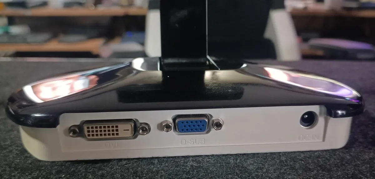 AOC 23" 1080p LCD Monitor - Image 3