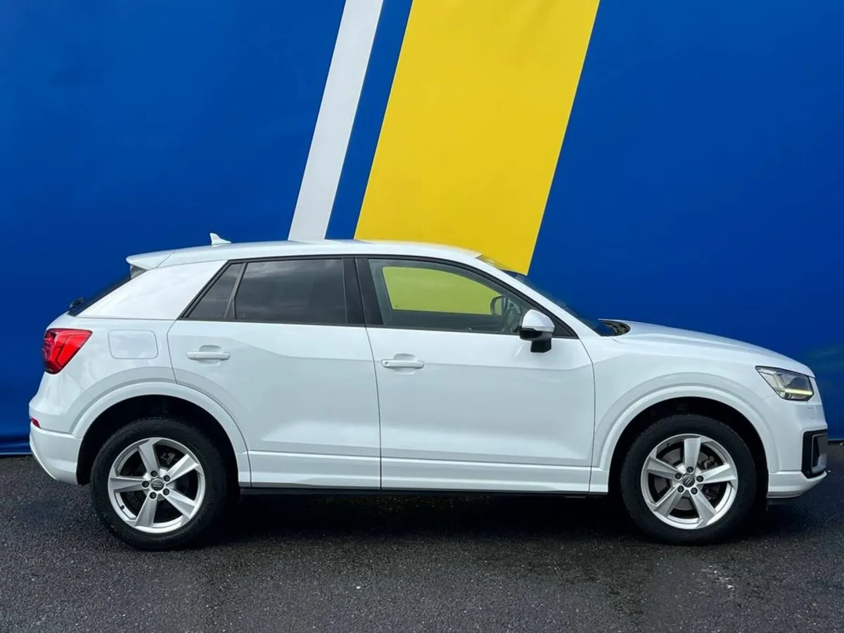 Audi Q2 SPORT 1.0 TFSI AUTO // LEATHER INTERIOR // - Image 2