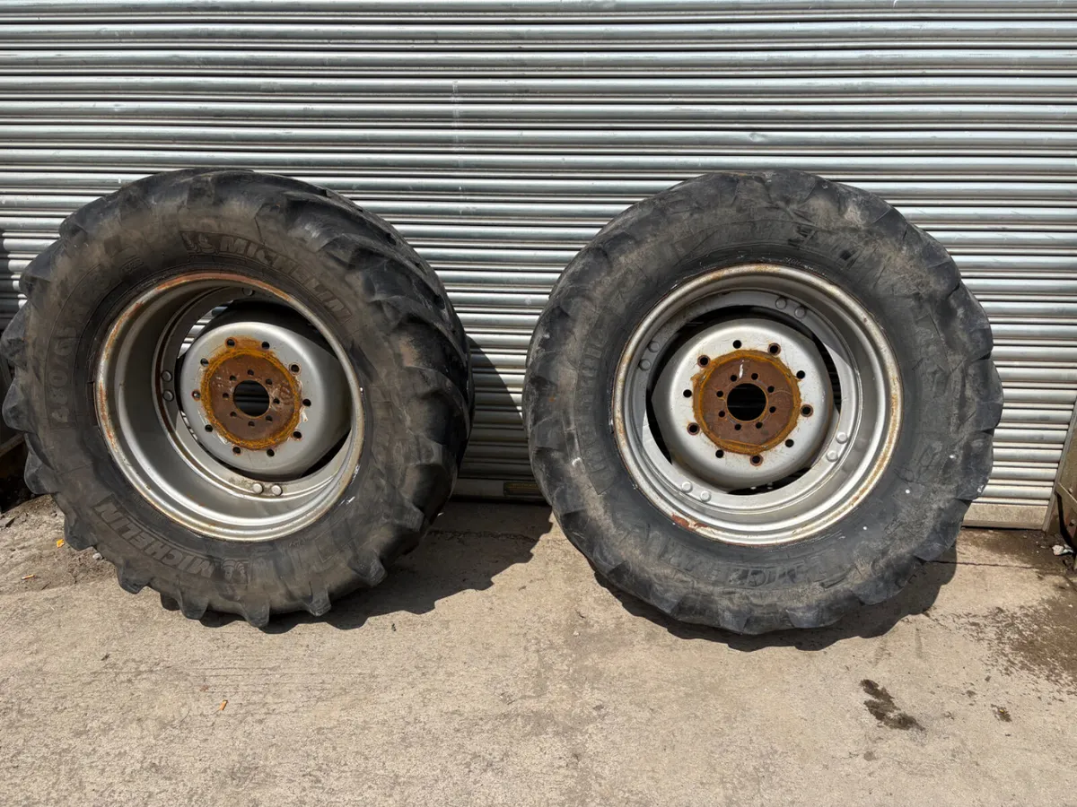 Massey Ferguson 135 wide wheels - Image 1