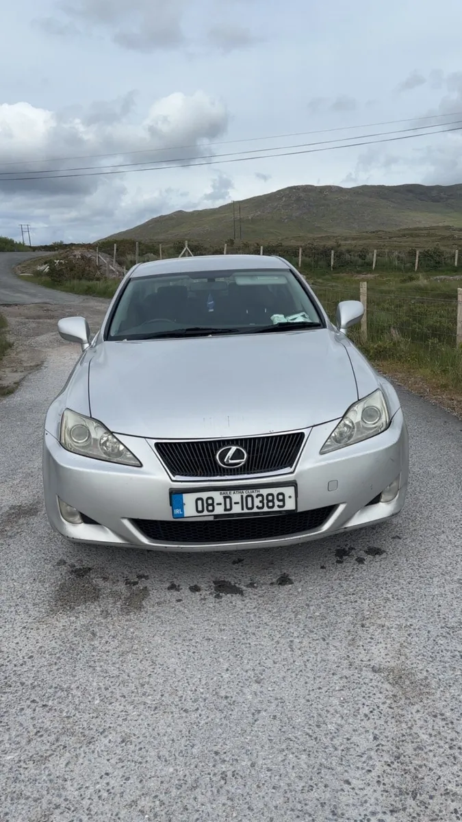 Lexus is220d - Image 2