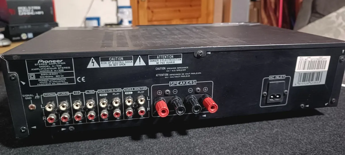Pioneer A-109 Stereo Integrated Amplifier - Image 3