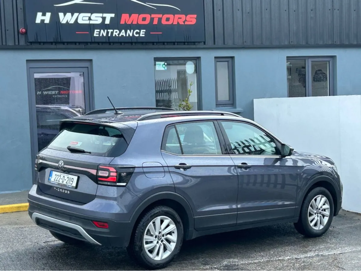 Volkswagen T-Cross Life 1.0 TSI Manual 5speed 95b - Image 3