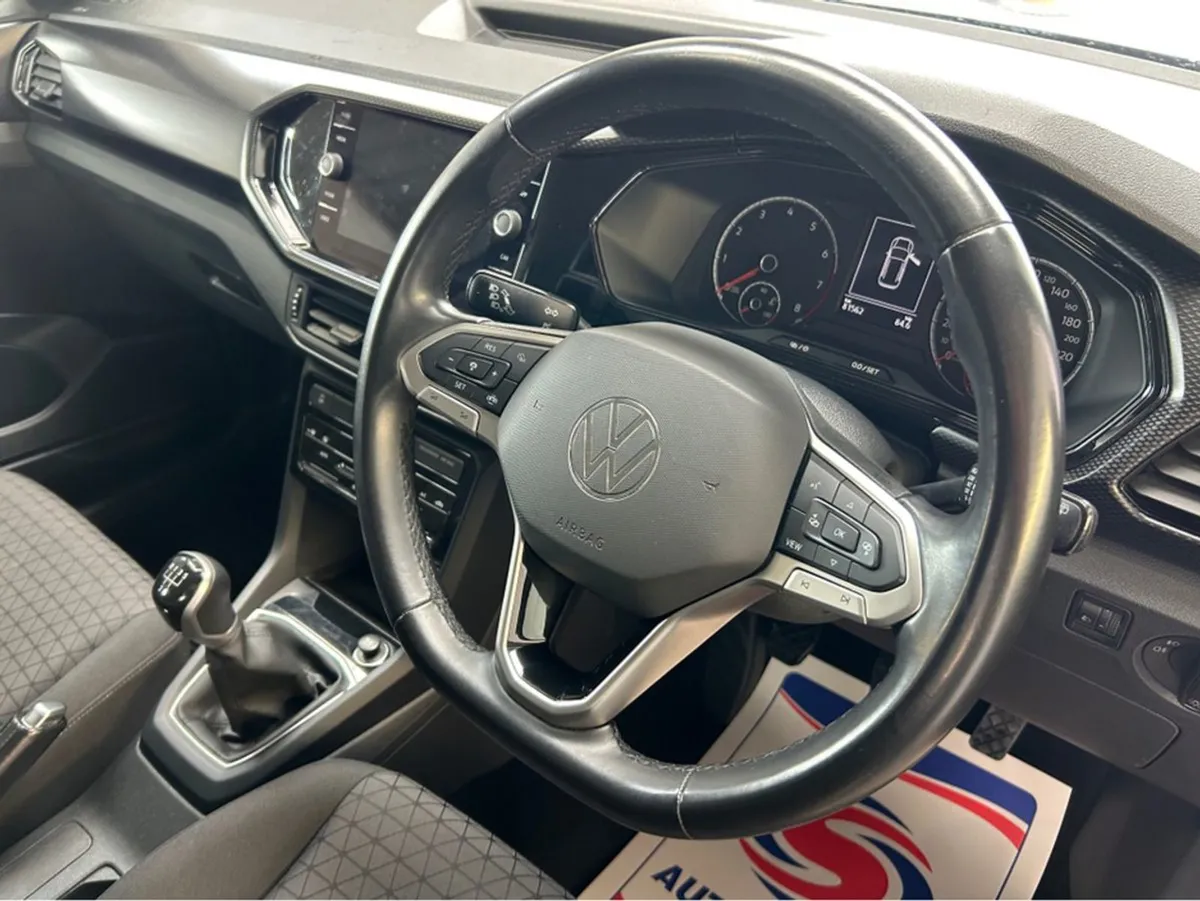 Volkswagen T-Cross Life 1.0 TSI Manual 5speed 95b - Image 4