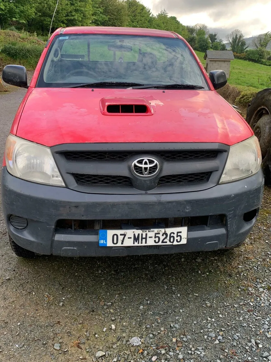 07 HILUX . READ BEFORE YOU CALL - Image 2