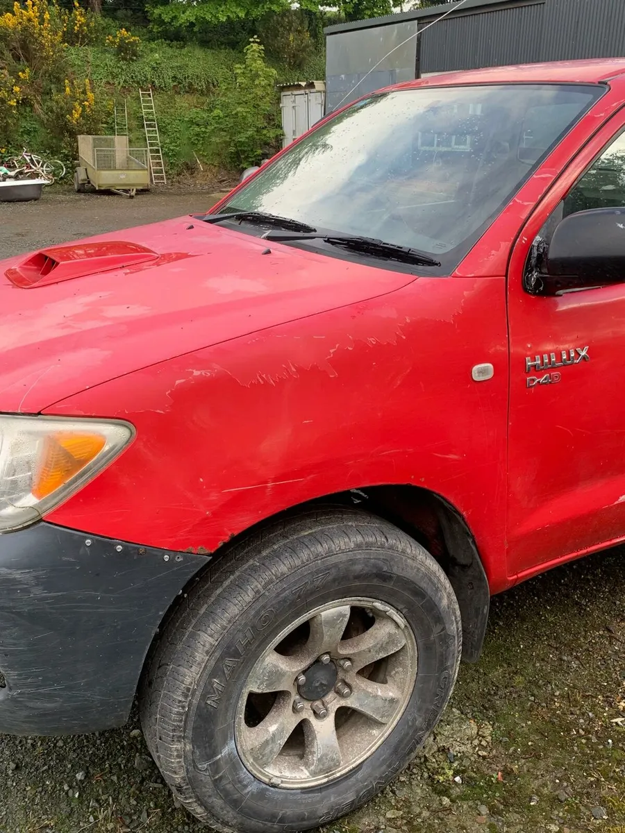07 HILUX . READ BEFORE YOU CALL - Image 3