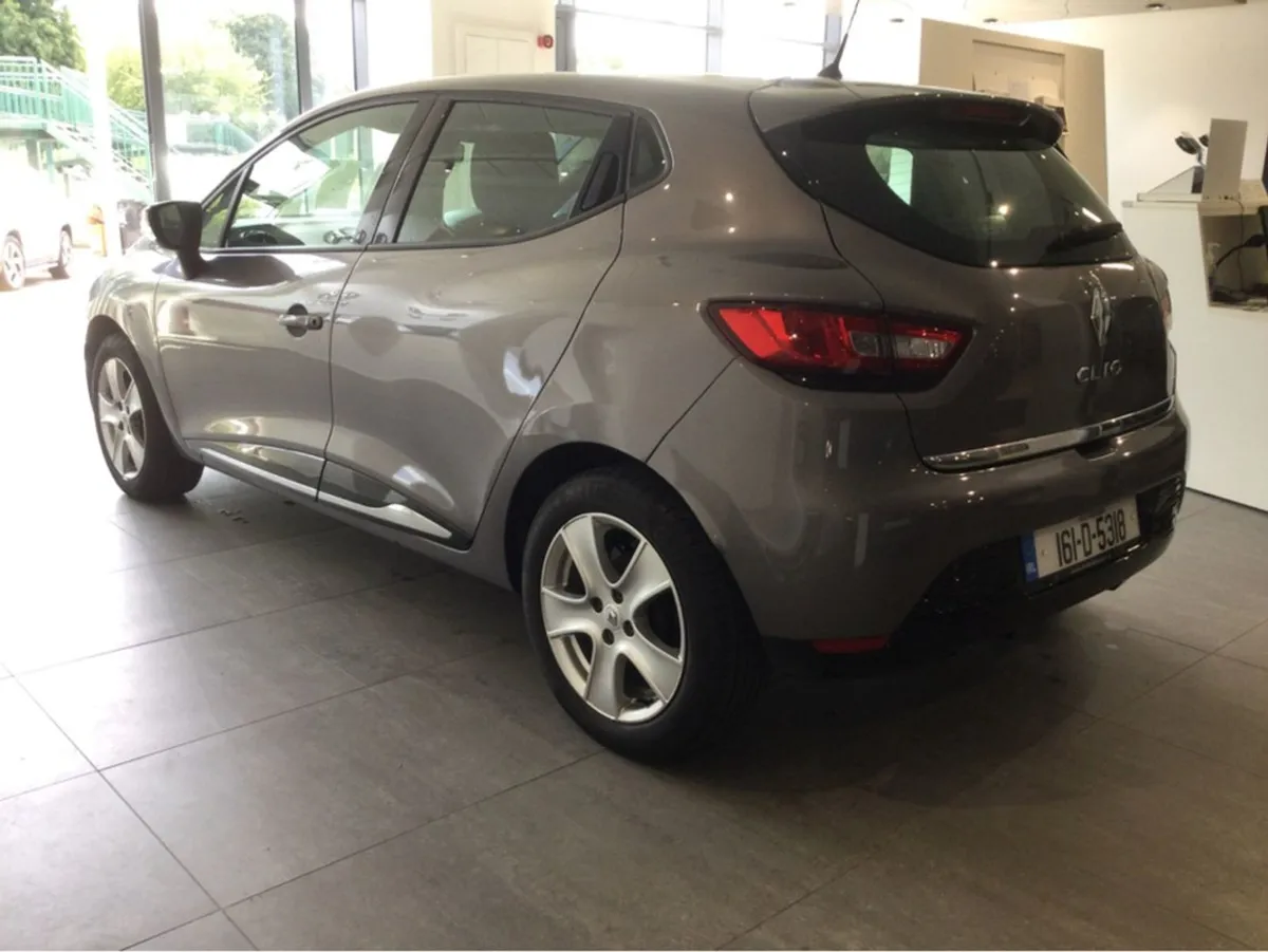 Renault Clio Sold - Image 4