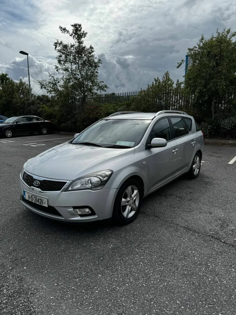 Kia Ceed 2011 - Image 1