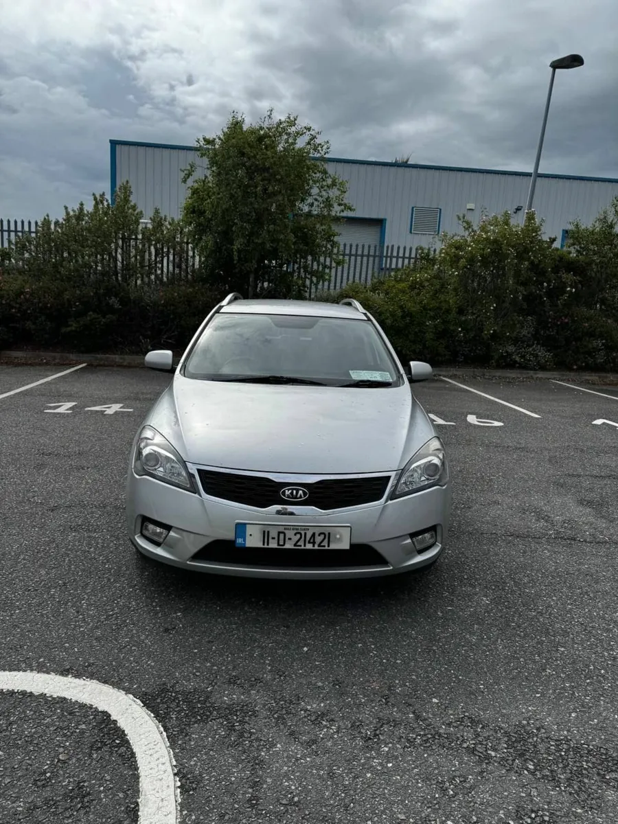 Kia Ceed 2011 - Image 2