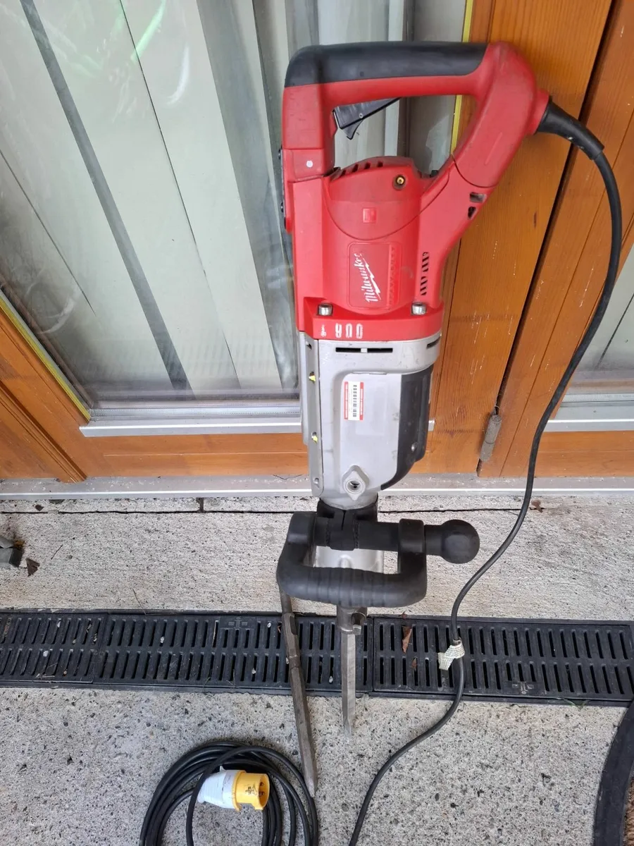 Milwaukee breaker 10kg - Image 1
