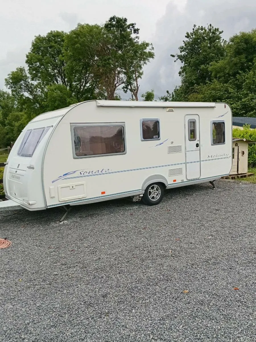 2009 5 breath fleet would caravan - Image 1