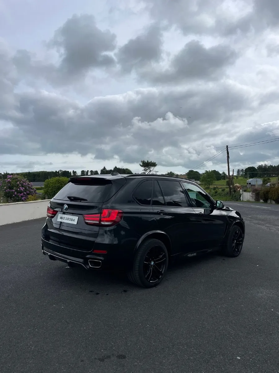 BMW X5 2016 N1 Crew Cab - Image 2
