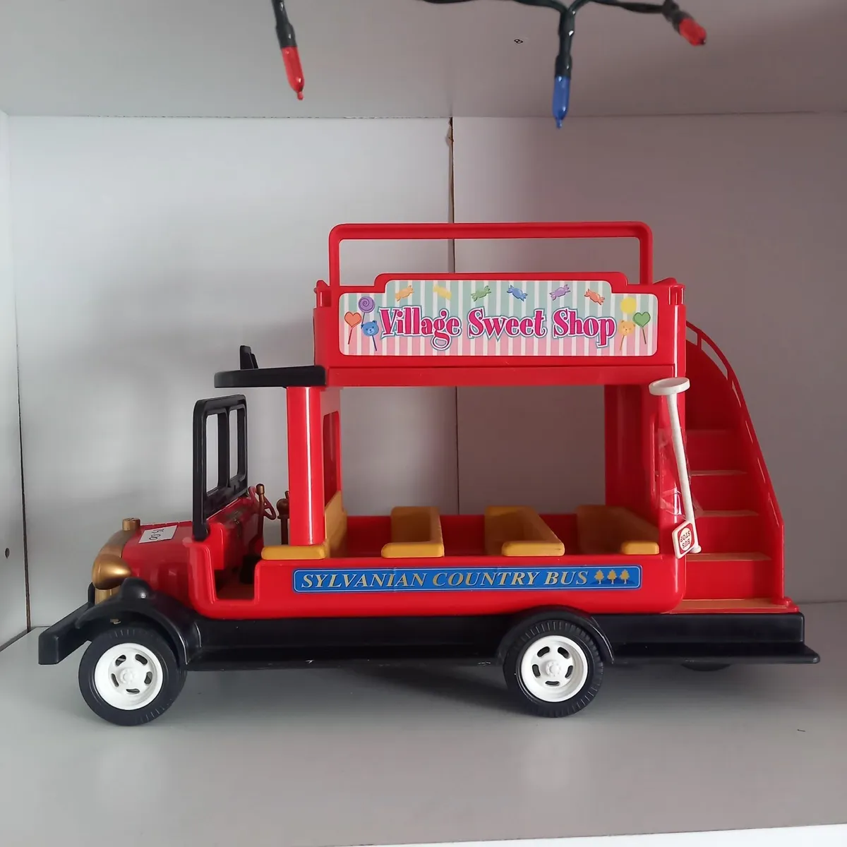 Sylvanian families bus - Image 1