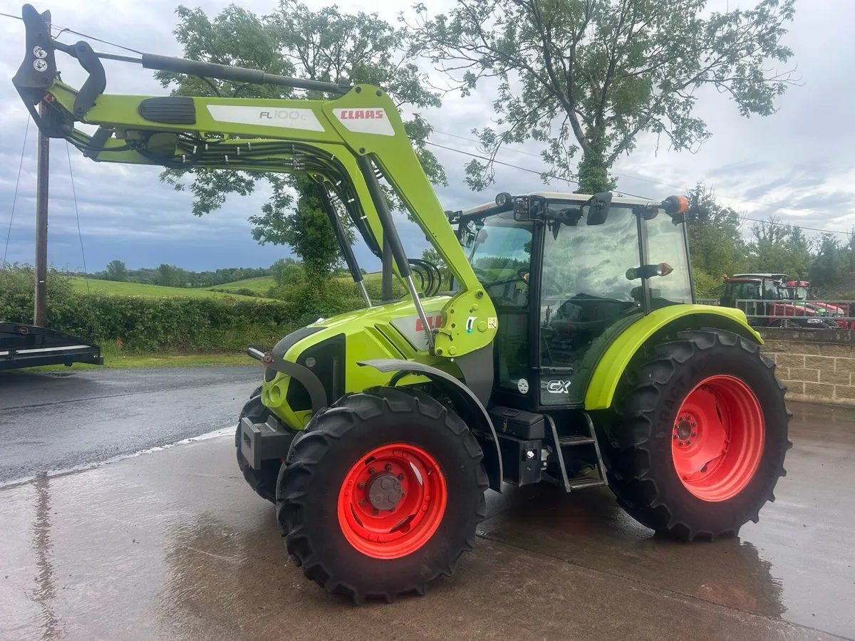 Claas Axos 340 + loader **900 hours ** - Image 2