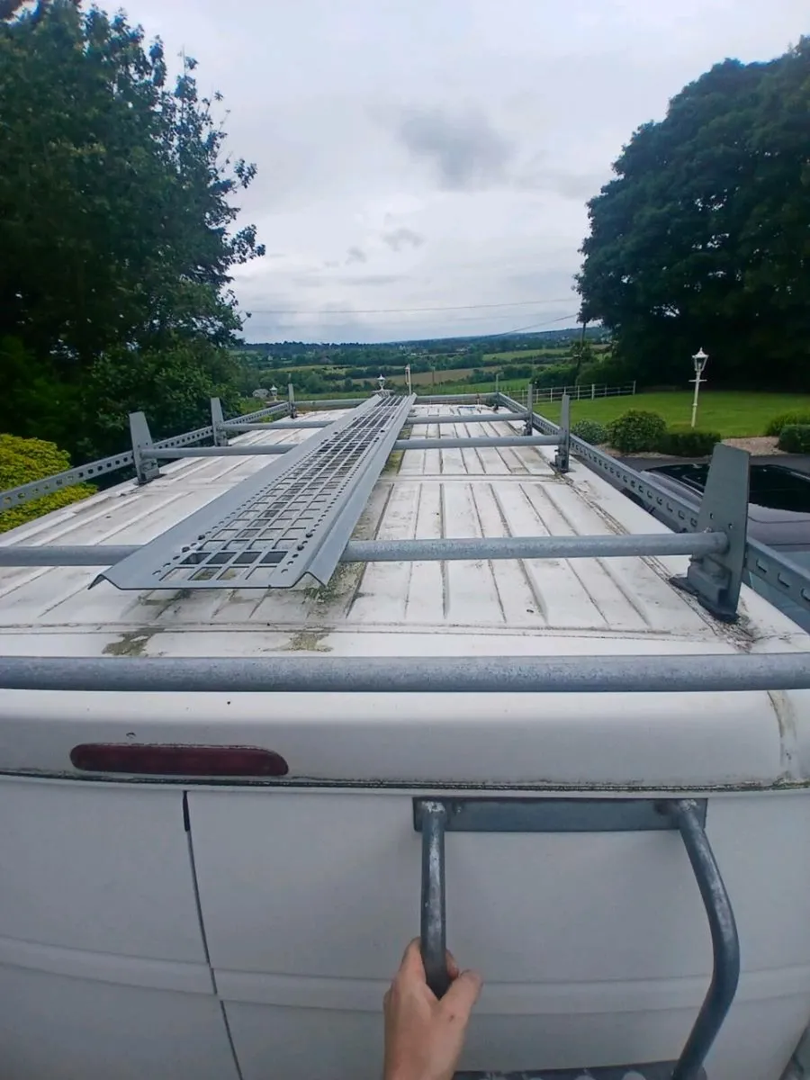 Roof rack - Image 1