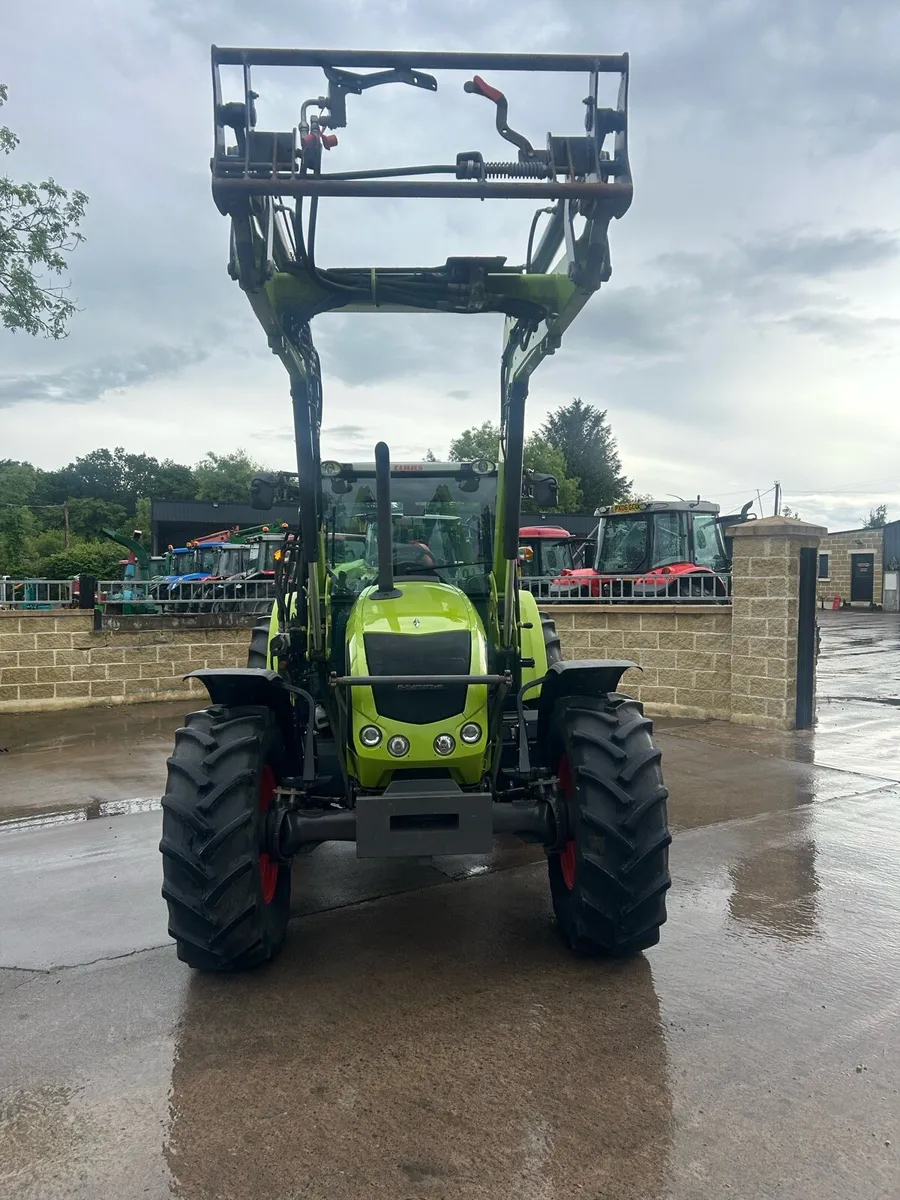 Claas Axos 340 + loader **900 hours ** - Image 4