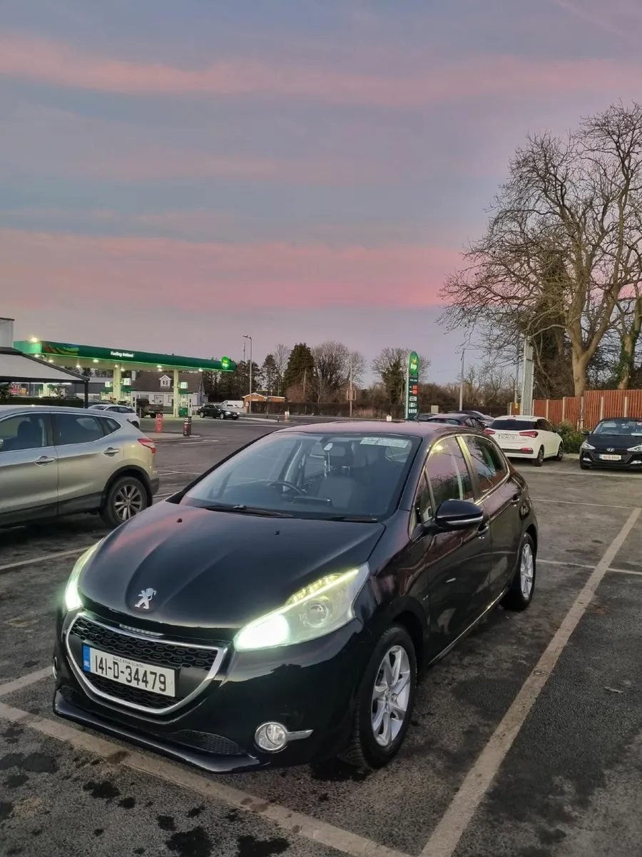 Peugeot 208 2014 - Image 4