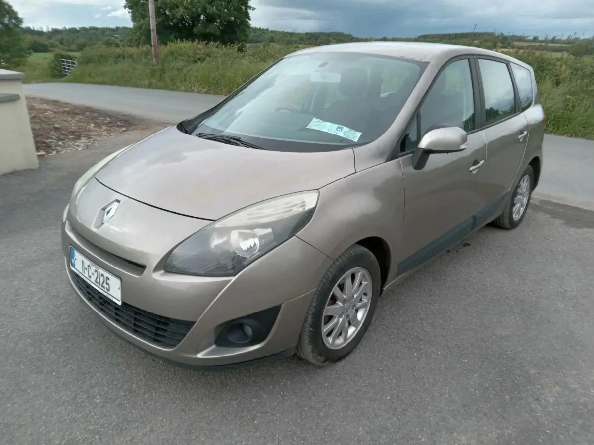 11Grand Scenic 1.5Diesel 7seater with Test and Tax - Image 2