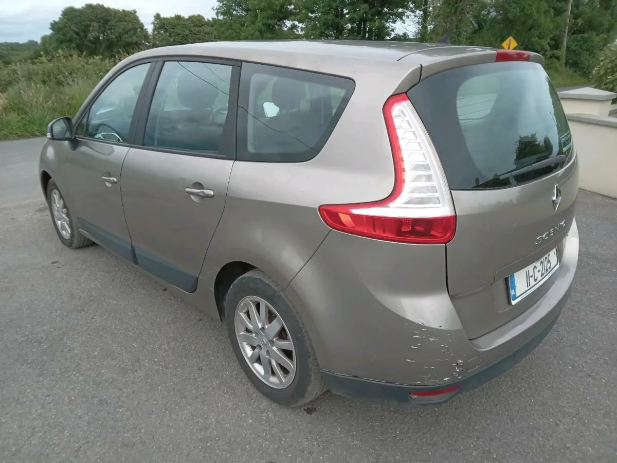 11Grand Scenic 1.5Diesel 7seater with Test and Tax - Image 4