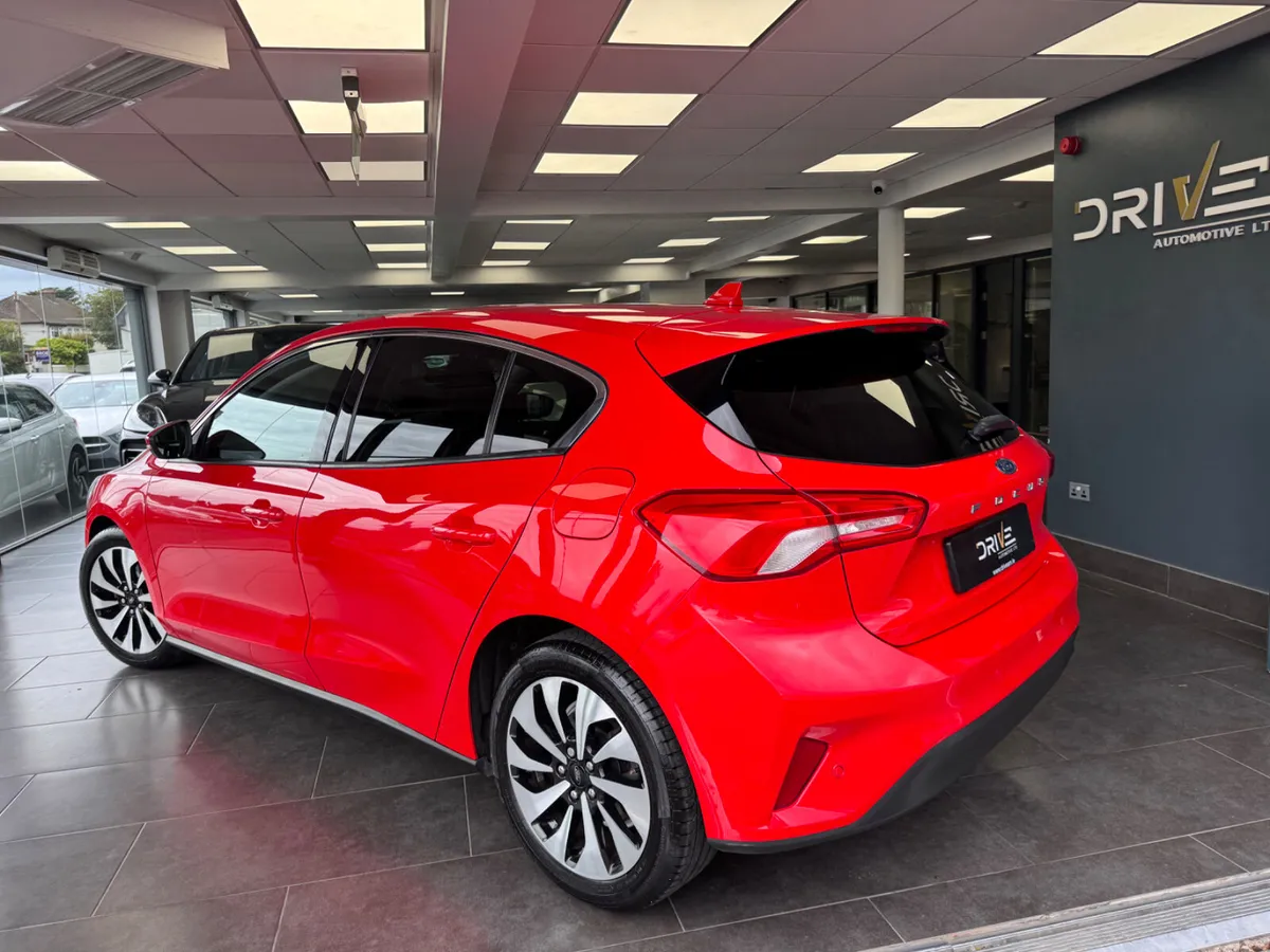 Ford Focus 2019 1.5 TDCI Zetec***1 Year Warranty * - Image 3
