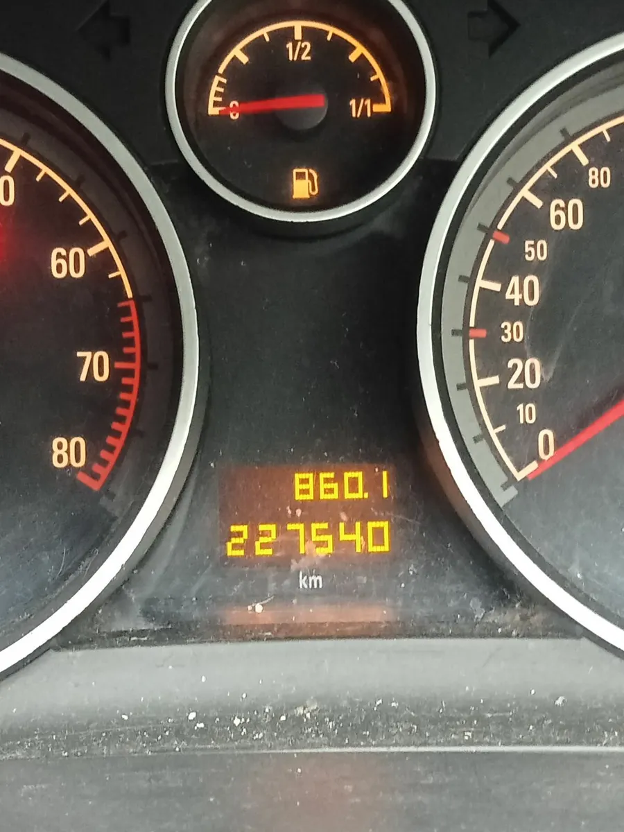 Opel Astra 2007 - Image 2
