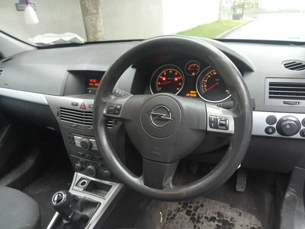 Opel Astra 2007 - Image 3