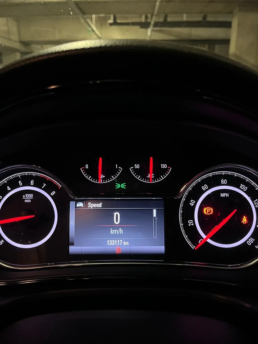 Vauxhall insignia 1.4L - Image 2