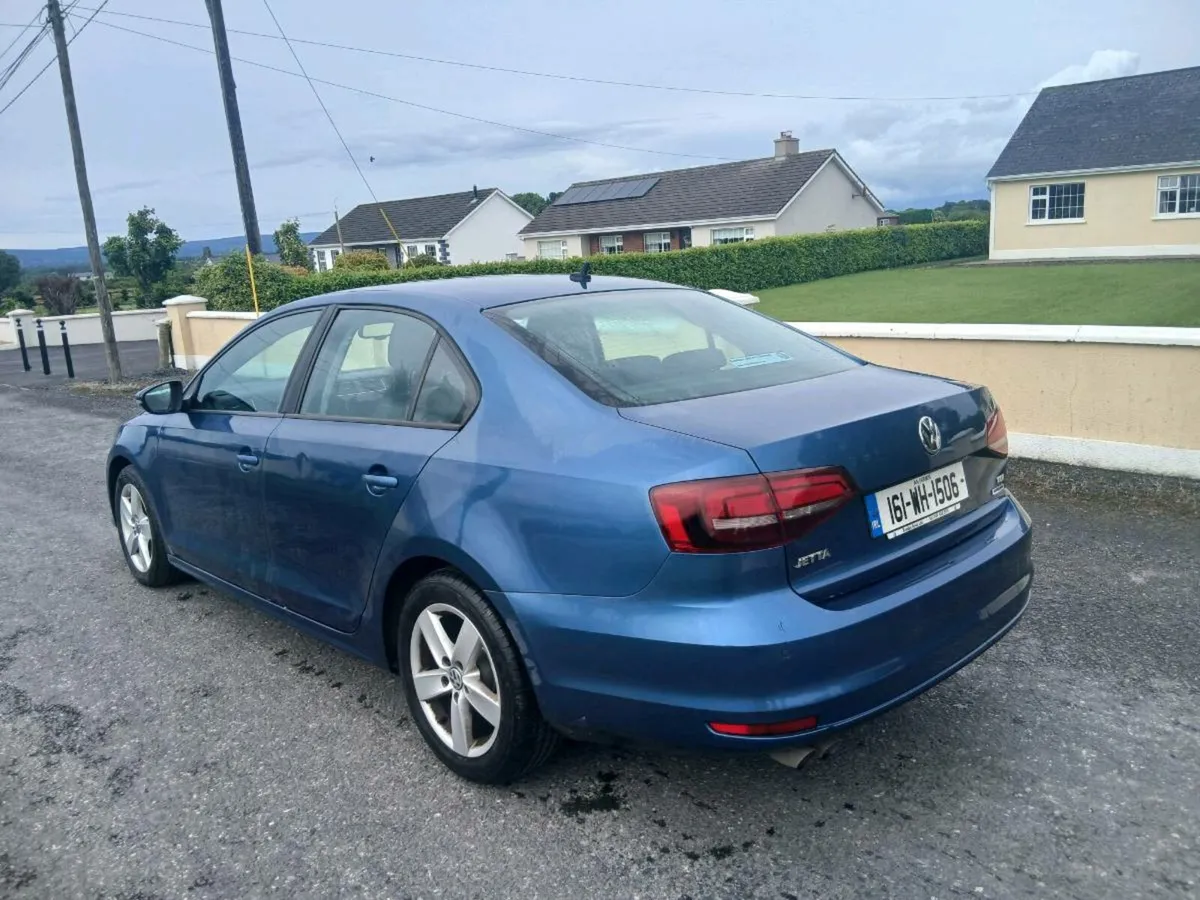 2016 volkswagen jetta - Image 4