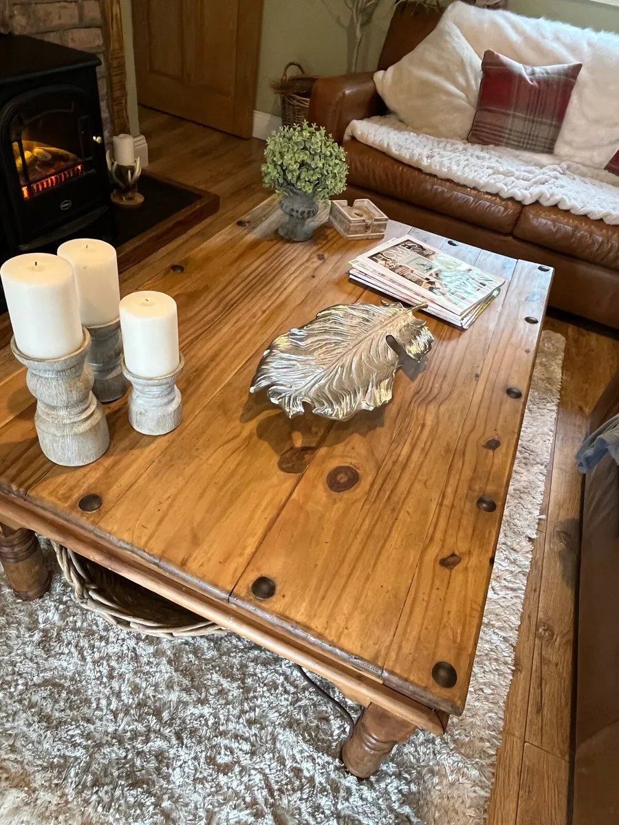 Large coffee table - Image 4
