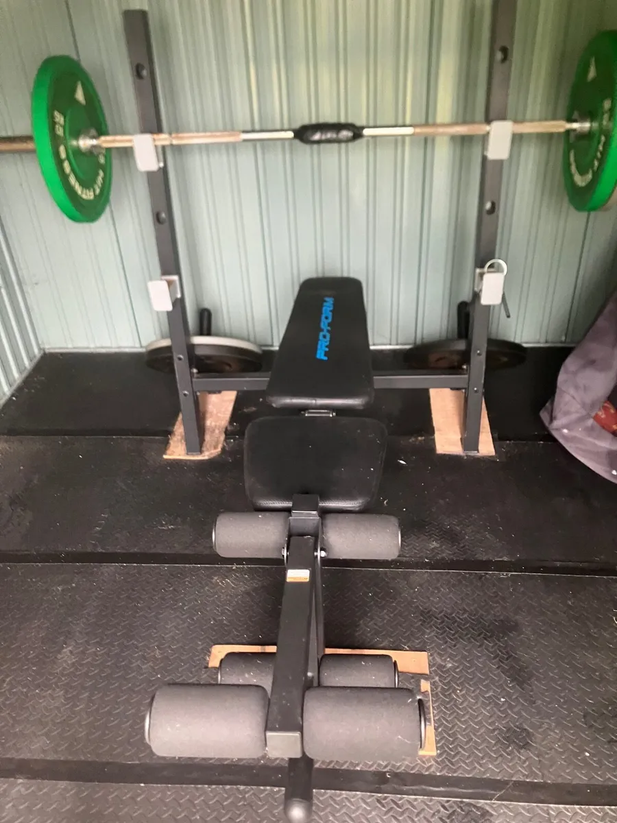 Weight bench and weights - Image 2