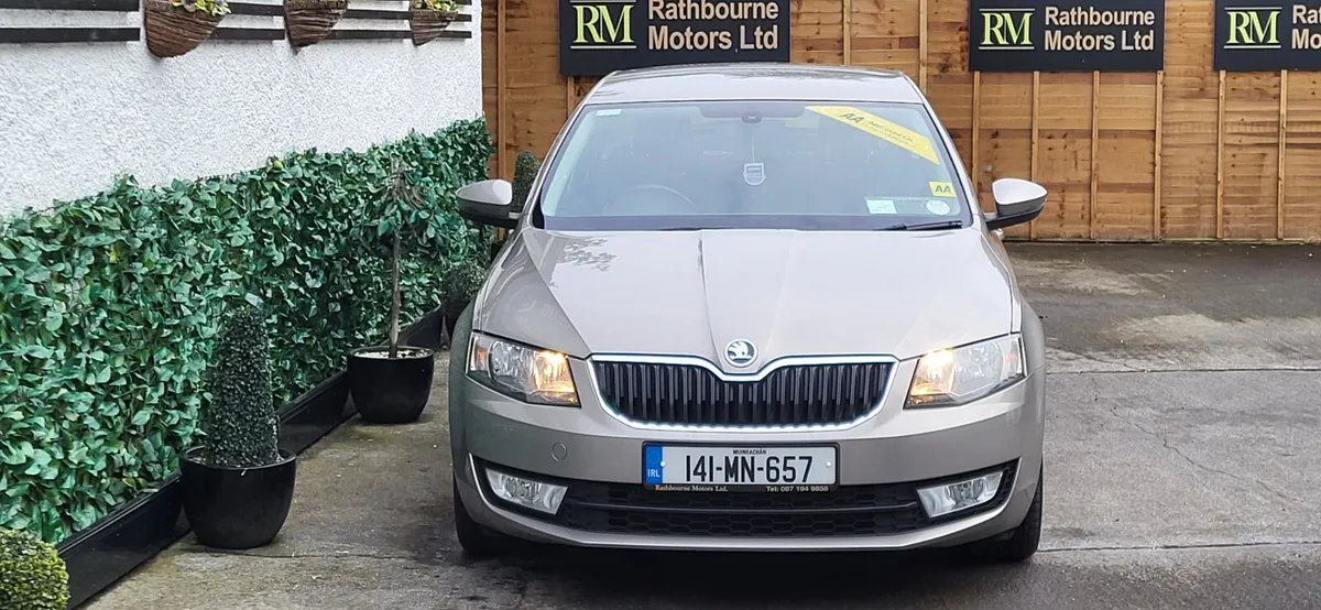 Skoda Octavia 2014 Automatic (low Mileage) - Image 4