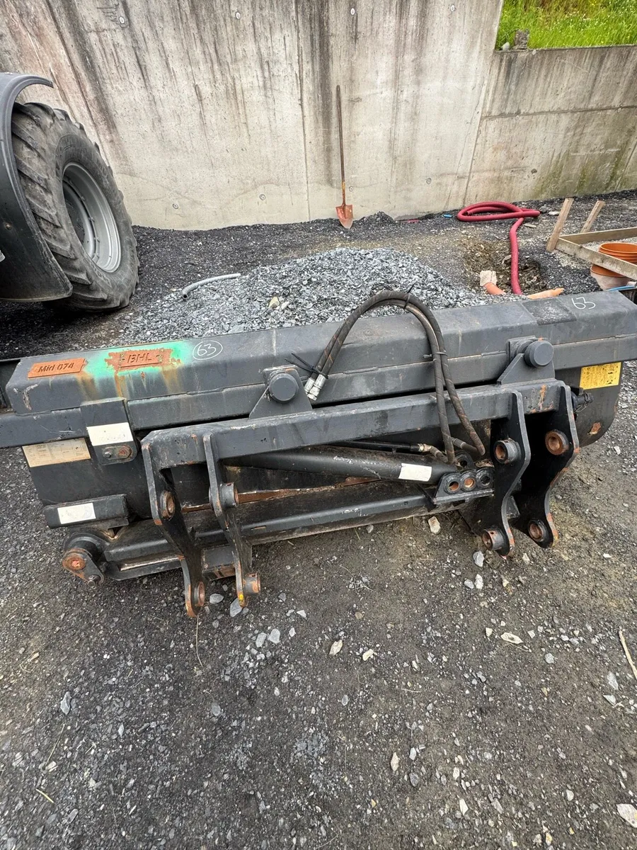 Jcb tilt bucket - Image 3