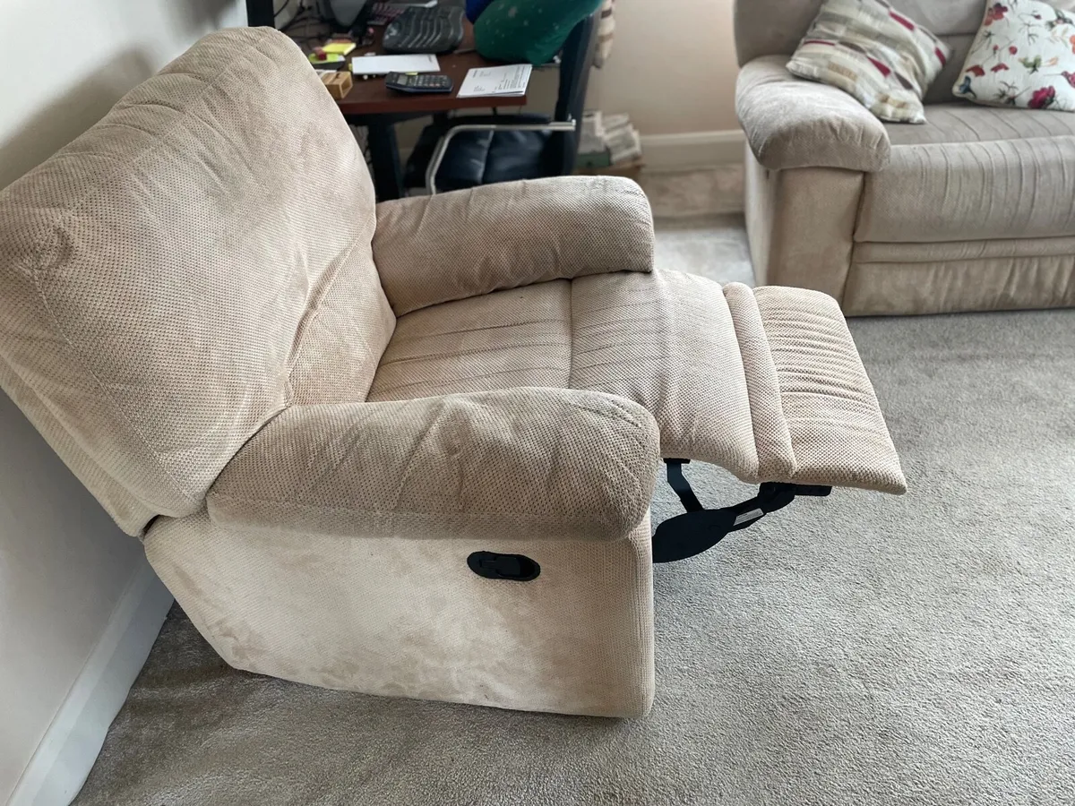 Recliner couch and chair - Image 1