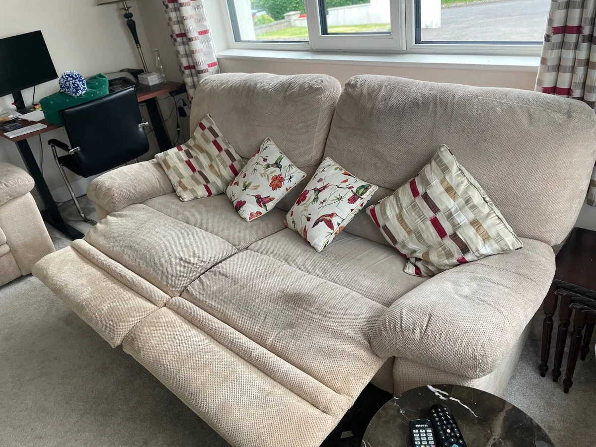 Recliner couch and chair - Image 3