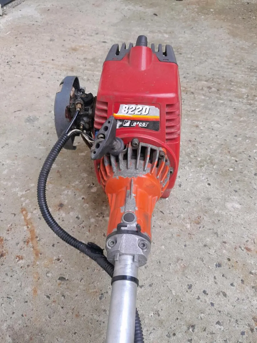 Strimmers for parts or repair - Image 2