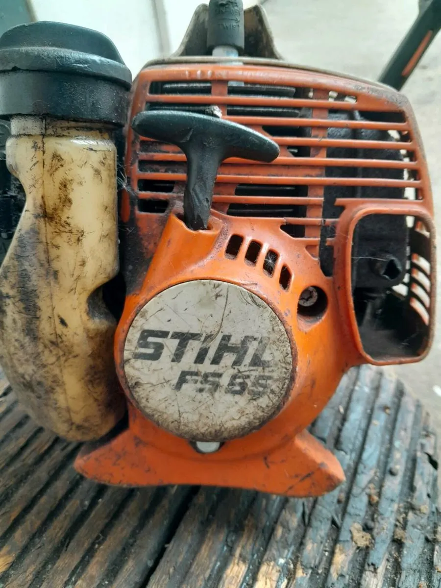 Strimmers for parts or repair - Image 1