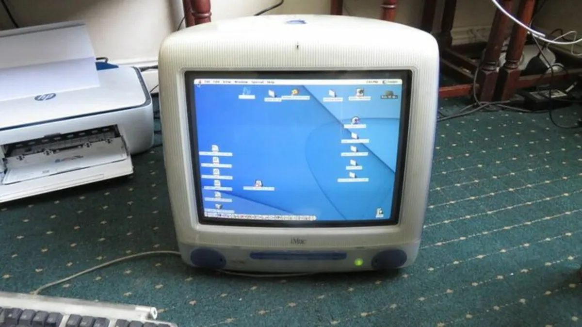 iMac - G3 5521 (Vintage - 25 years old) - Image 1