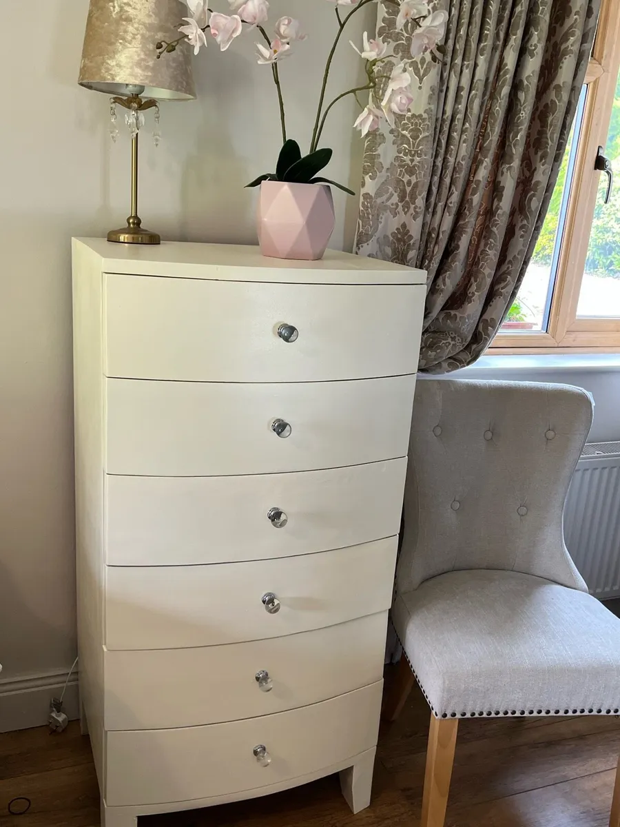 Chest of drawers / tallboy unit - Image 1