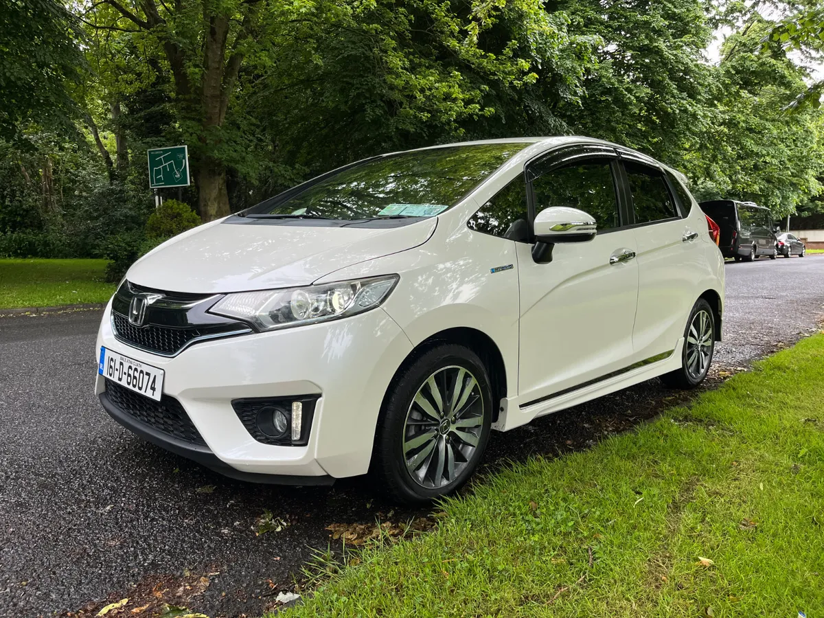 2016 Honda Fit ***NCT 05/26*** - Image 2