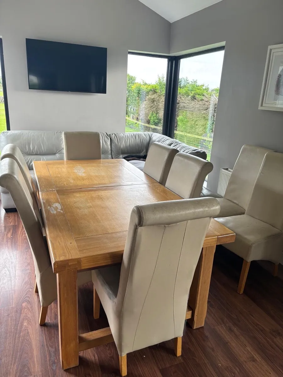 Solid oak table with chairs - Image 4