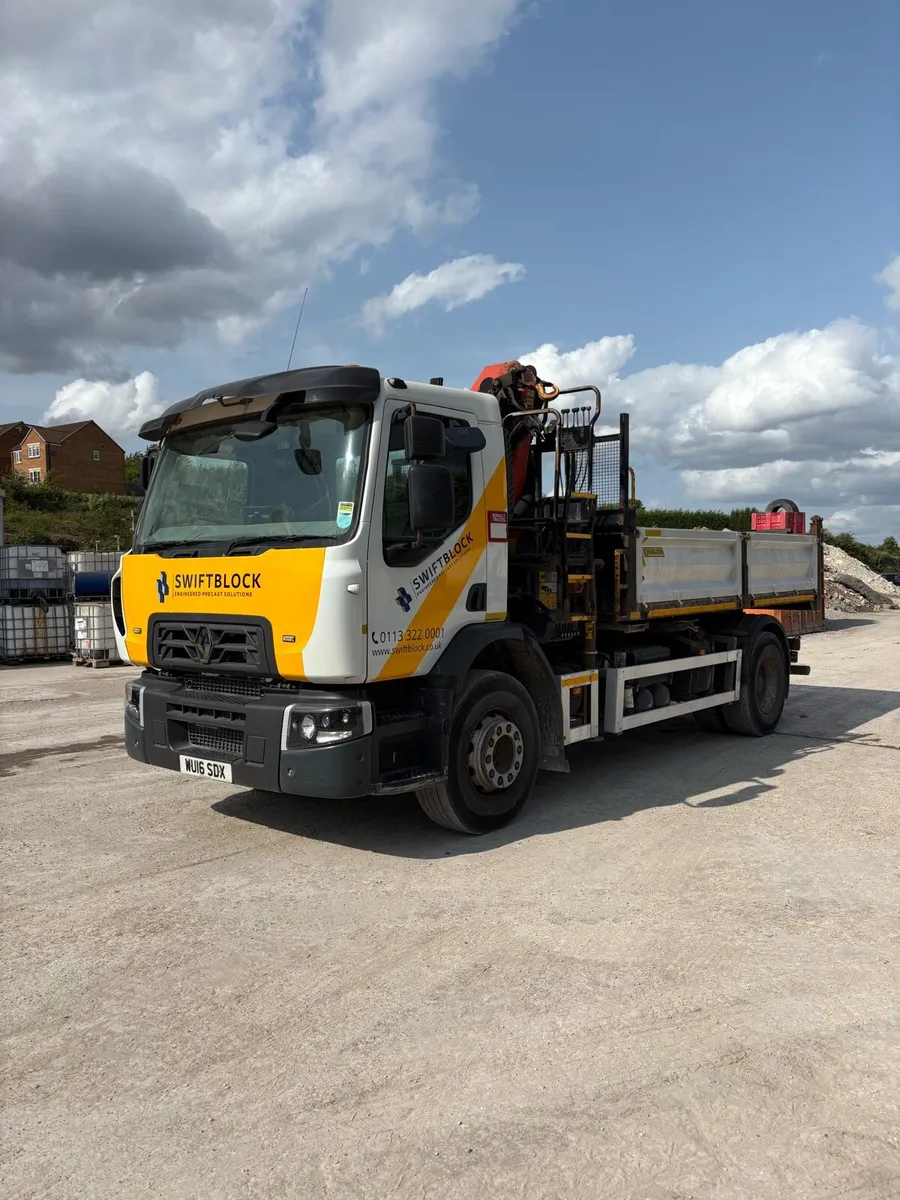 2016 Renault Tipper Grab - Image 1