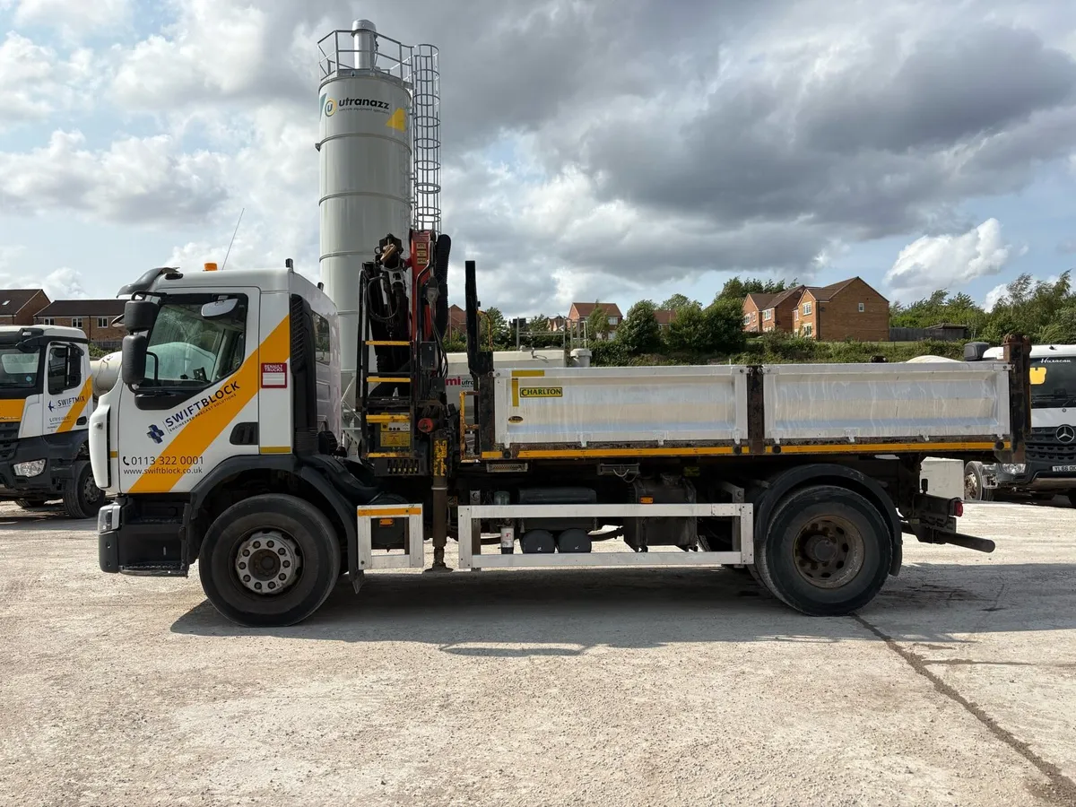 2016 Renault Tipper Grab - Image 2