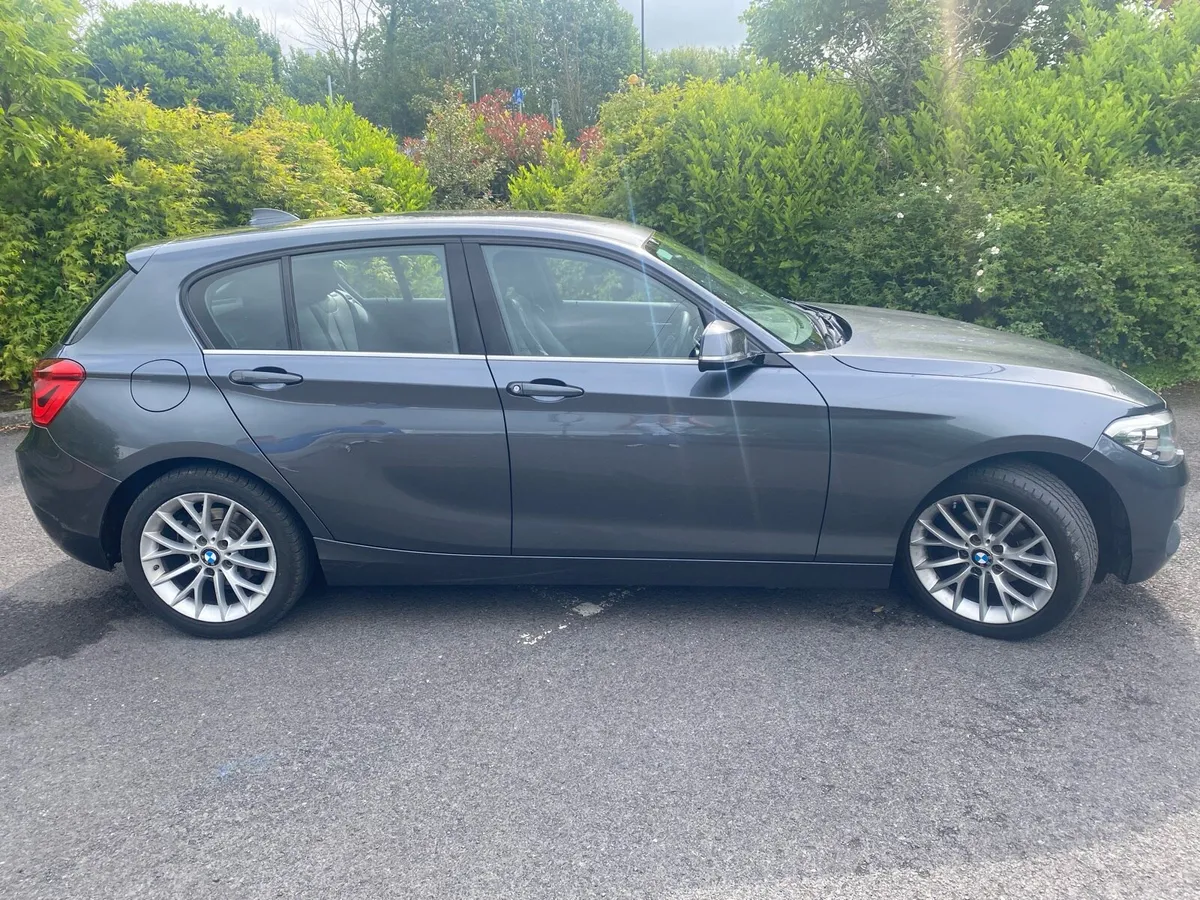 BMW Series 1 - Image 3