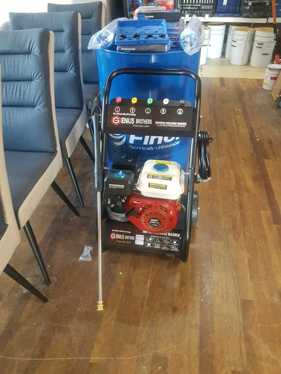 Power washer - Image 1