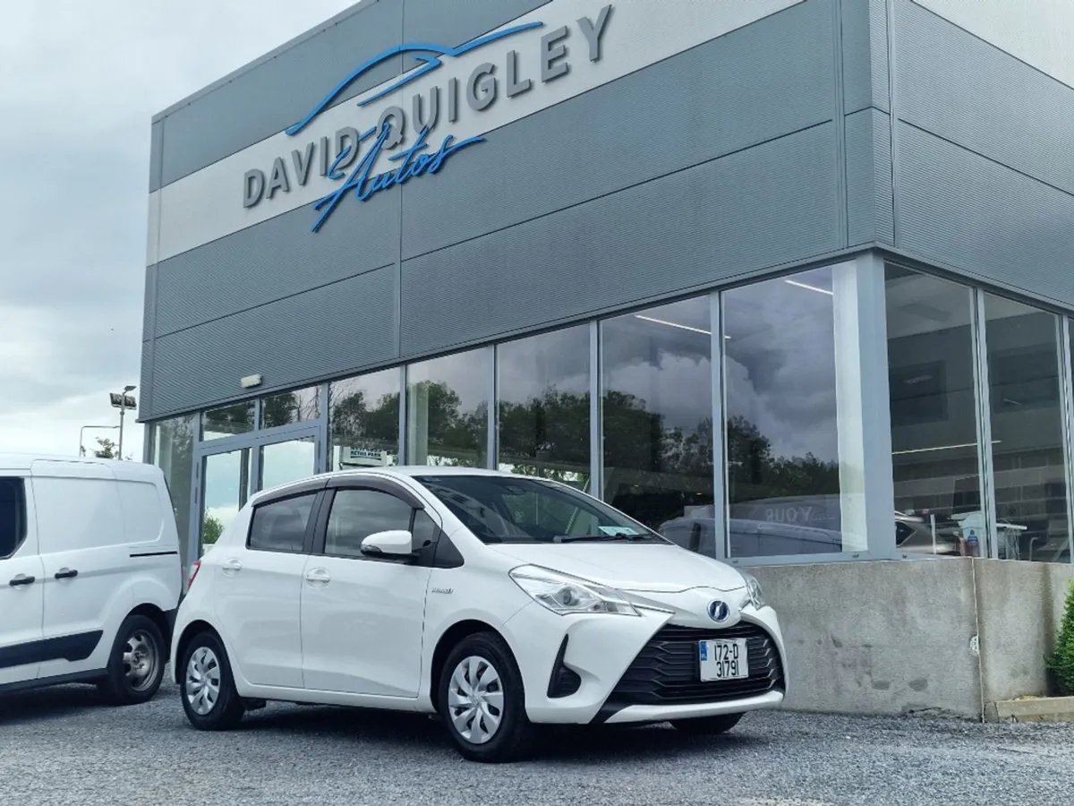 Toyota Yaris Vitz Yaris 130 5DR Auto - Image 1